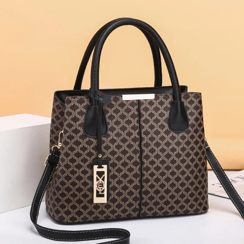 Grand Sac à Épaule Femme Simili Cuir — Mode Tendance Toutes Saisons