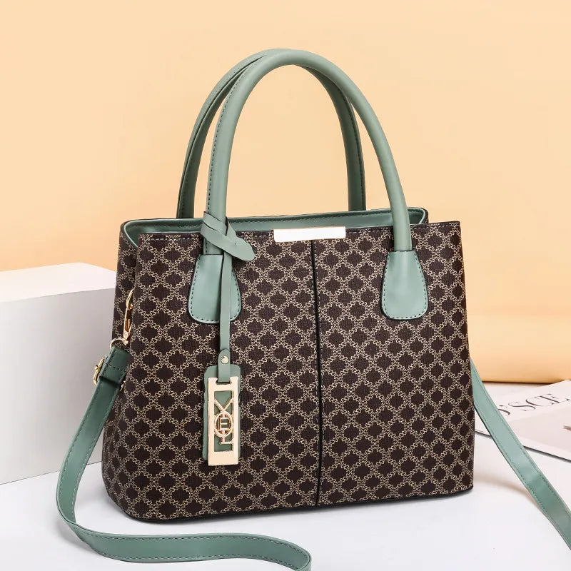 Grand Sac à Épaule Femme Simili Cuir — Mode Tendance Toutes Saisons