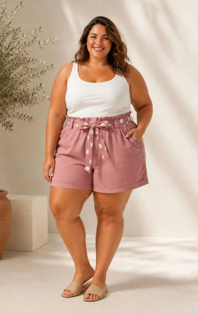 Short uni avec sont foulard