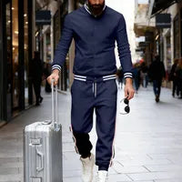 Ensemble De Jogging Homme Décontracté Avec Motif Bande, Couleur Teint En Noir, En Polyester Pour Un Usage Quotidien