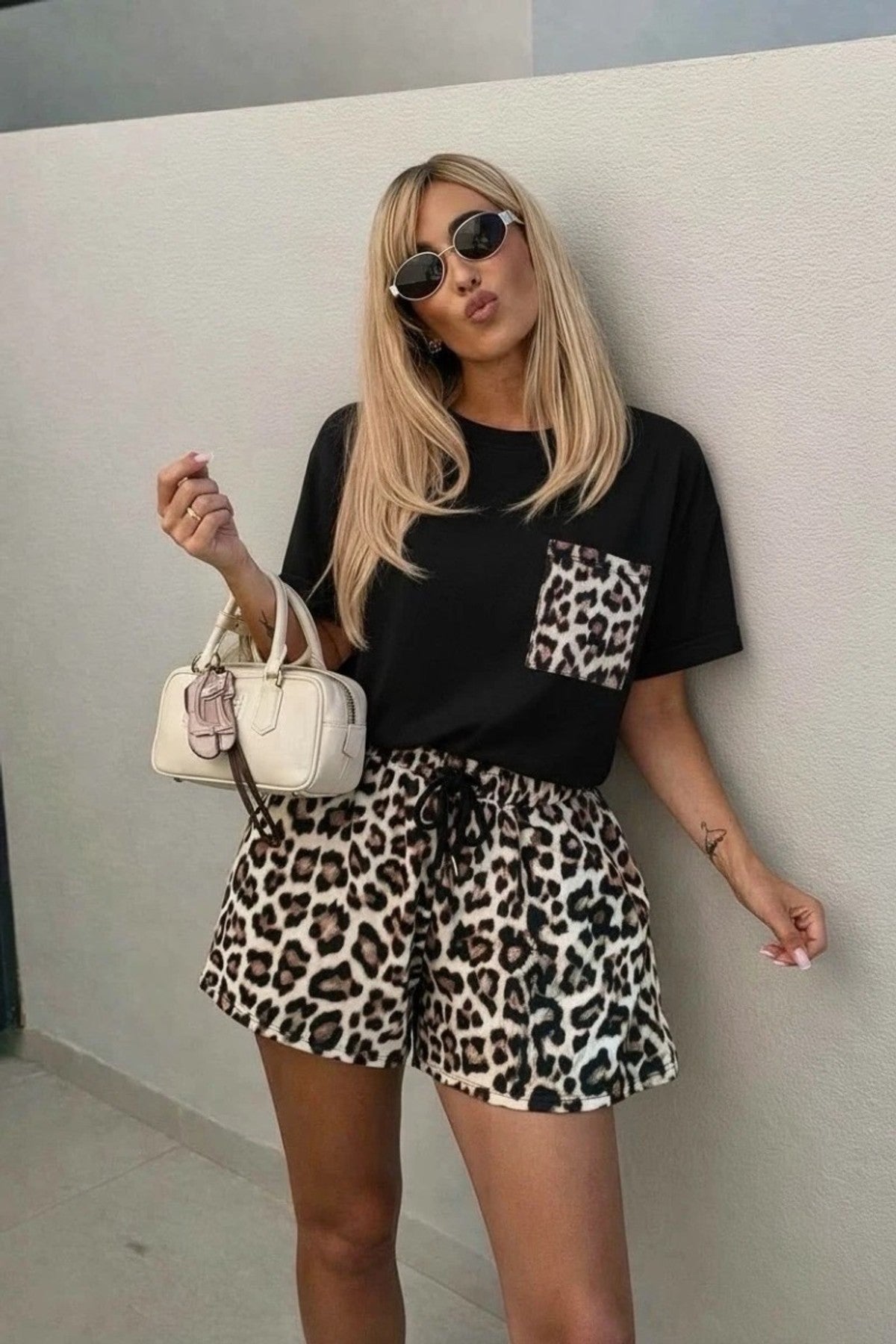 Ensemble short motif léopard