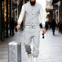 Ensemble De Jogging Homme Décontracté Avec Motif Bande, Couleur Teint En Noir, En Polyester Pour Un Usage Quotidien