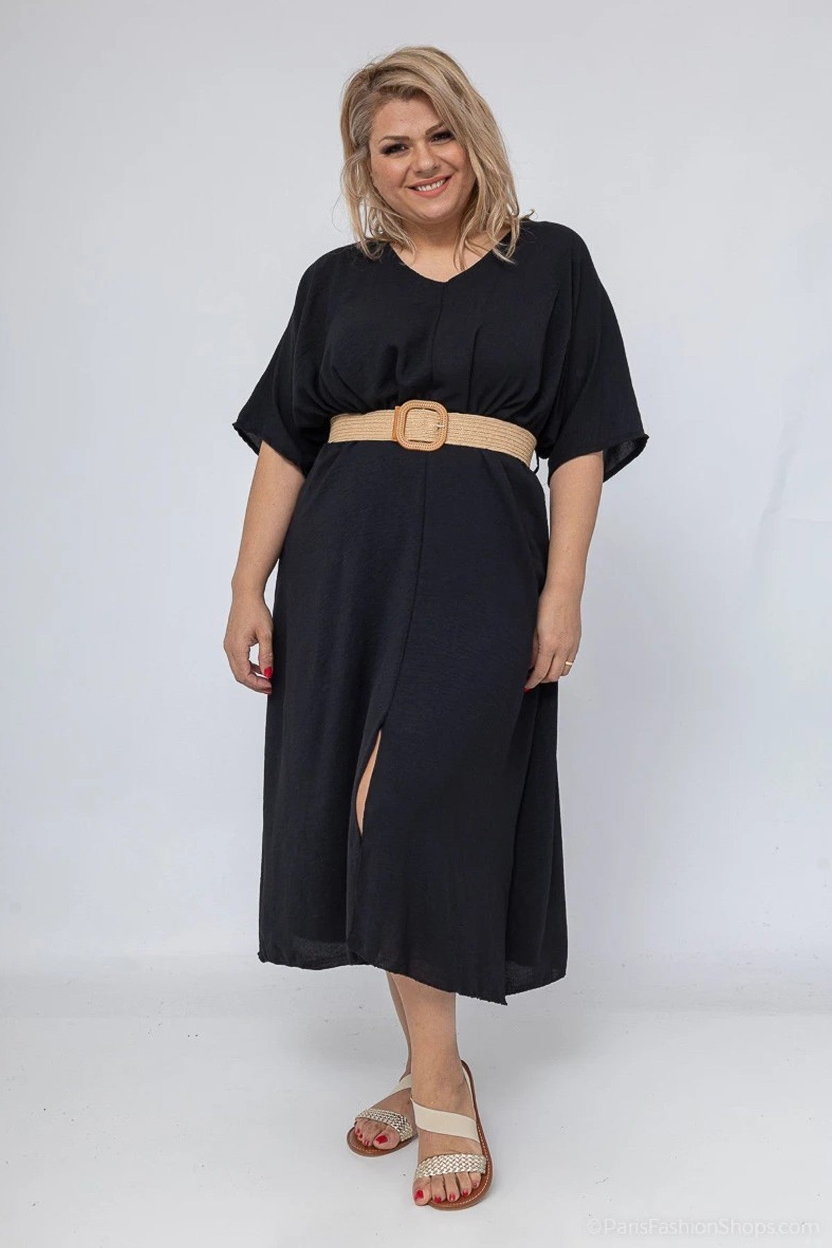 Robe élégante à col V avec ceinture