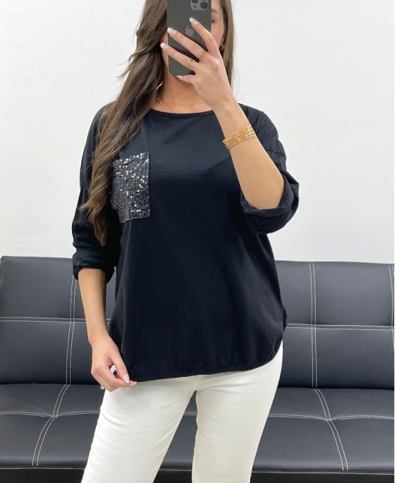Cotton T-shirt with sequined pocket – Chic black & subtle sparkle