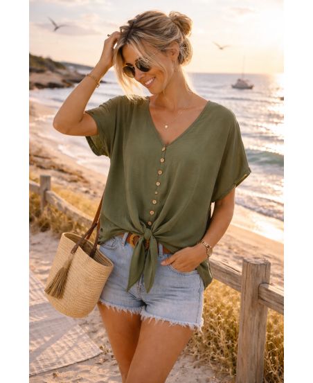 Loose button-up tie top – Light feel & summery look